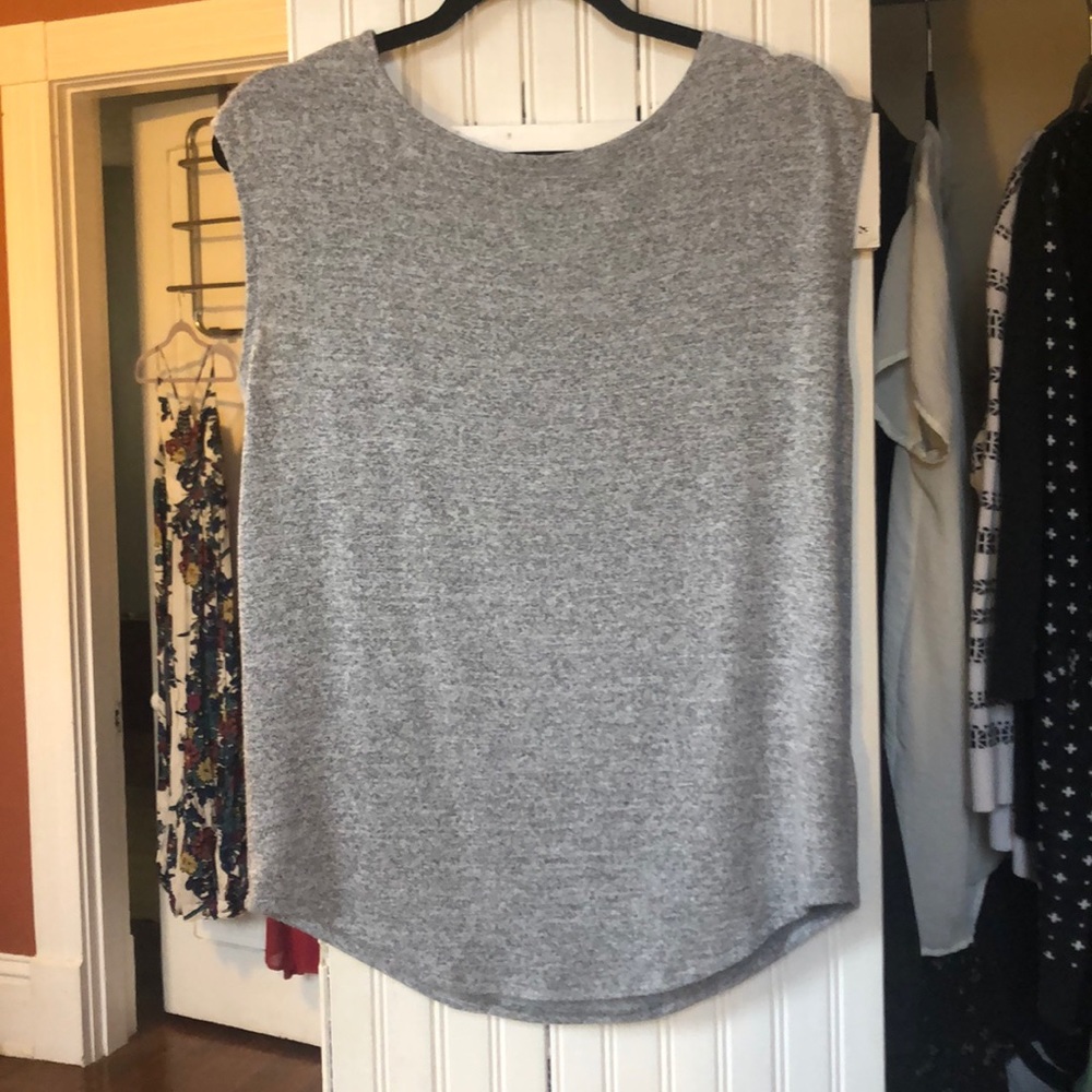 Gap scoop back shirt